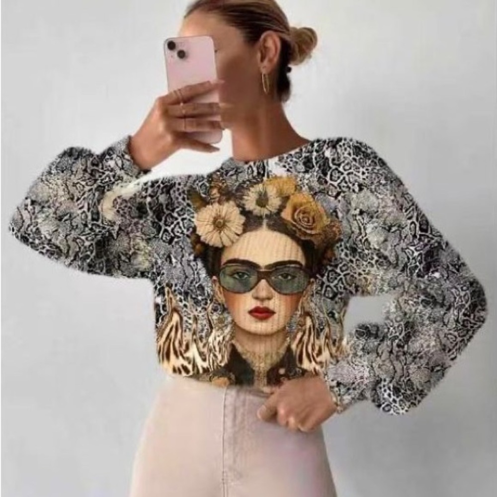 Artistic Graphic Print Frida Kalo Sweater